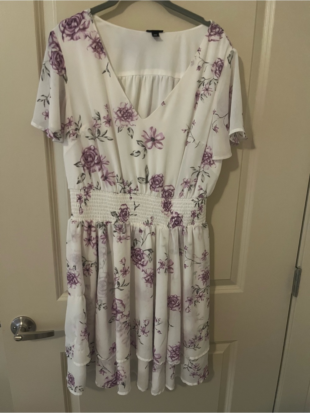 Torrid 00 coquette white floral whimsical midi dressy size 8/10